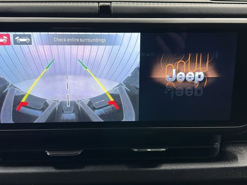 Used 2024 Jeep Wrangler Unlimited Rubicon 4xe w/ Technology Group image 21