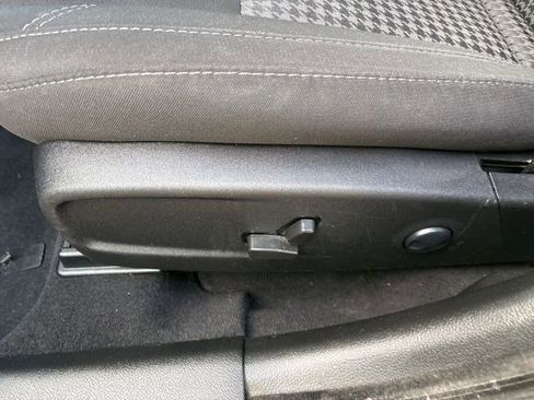 Used 2023 Dodge Charger SXT w/ Blacktop Package image 12