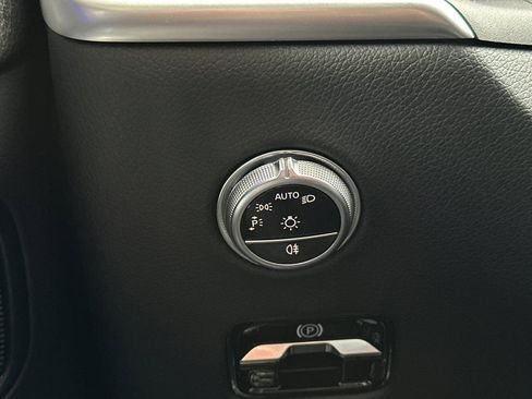 Certified 2023 Mercedes-Benz GLC 300 image 30