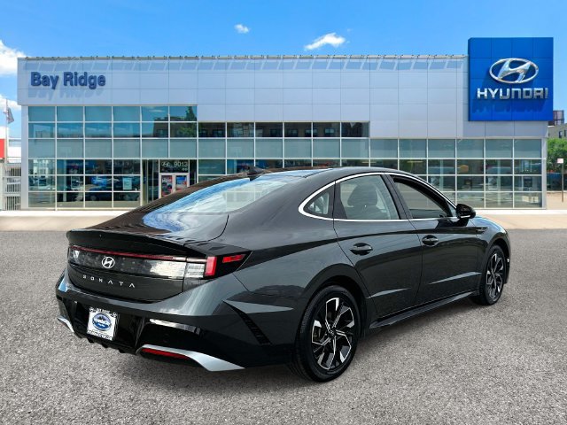 Used 2025 Hyundai Sonata SEL FWD image 4