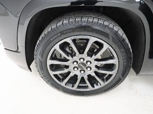 Used 2023 GMC Acadia Denali w/ Black Diamond Edition image 7