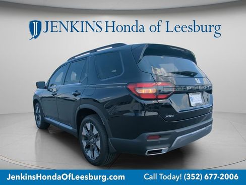New 2026 Honda Pilot Touring image 6