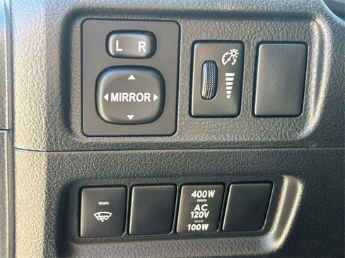 Used 2019 Toyota 4Runner SR5 Premium image 25