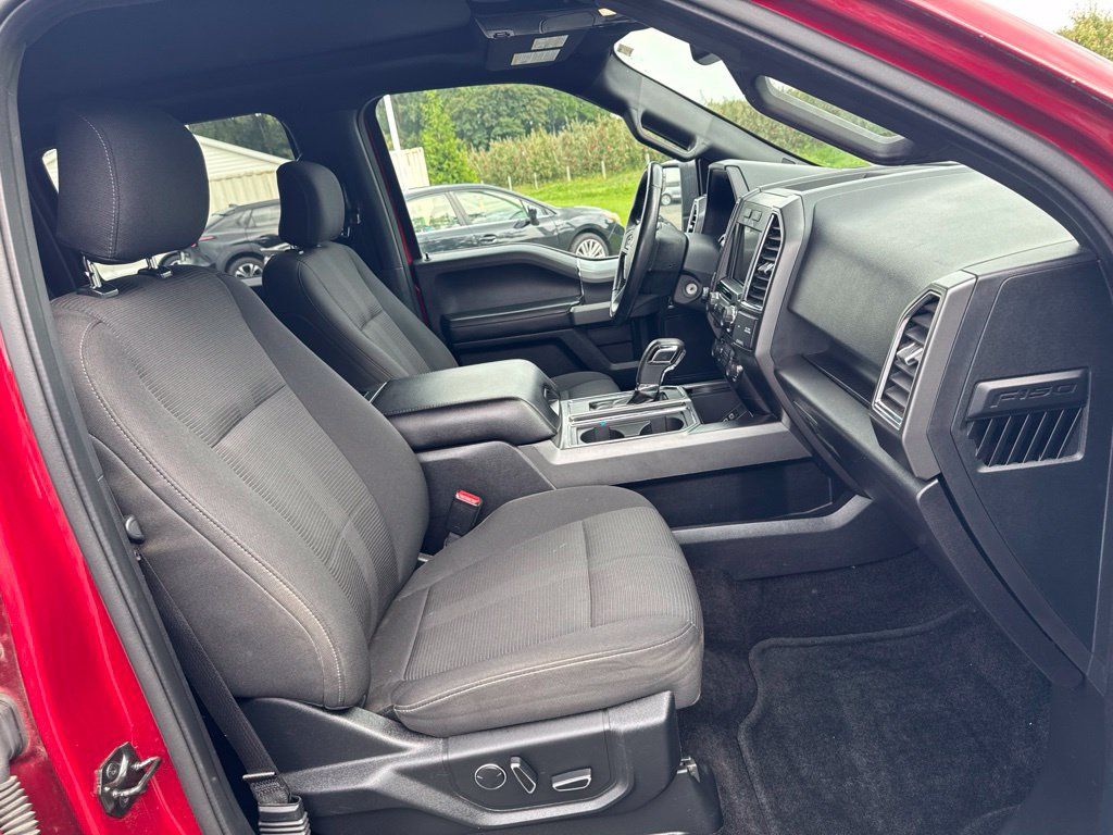 Used 2017 Ford F150 XLT w/ Equipment Group 302A Luxury AWD/4WD image 15