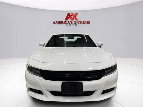 Used 2020 Dodge Charger SXT w/ Leather Interior Group RWD image 9