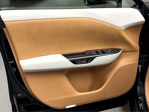 New 2026 Lexus RZ 450e AWD image 37