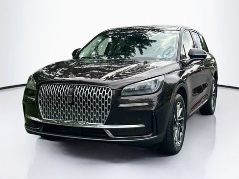 Used 2023 Lincoln Corsair AWD w/ Equipment Group 101A image 3