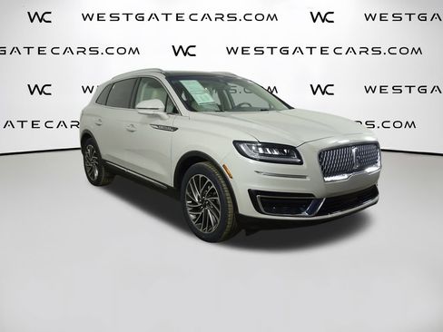 Used 2020 Lincoln Nautilus Reserve image 2