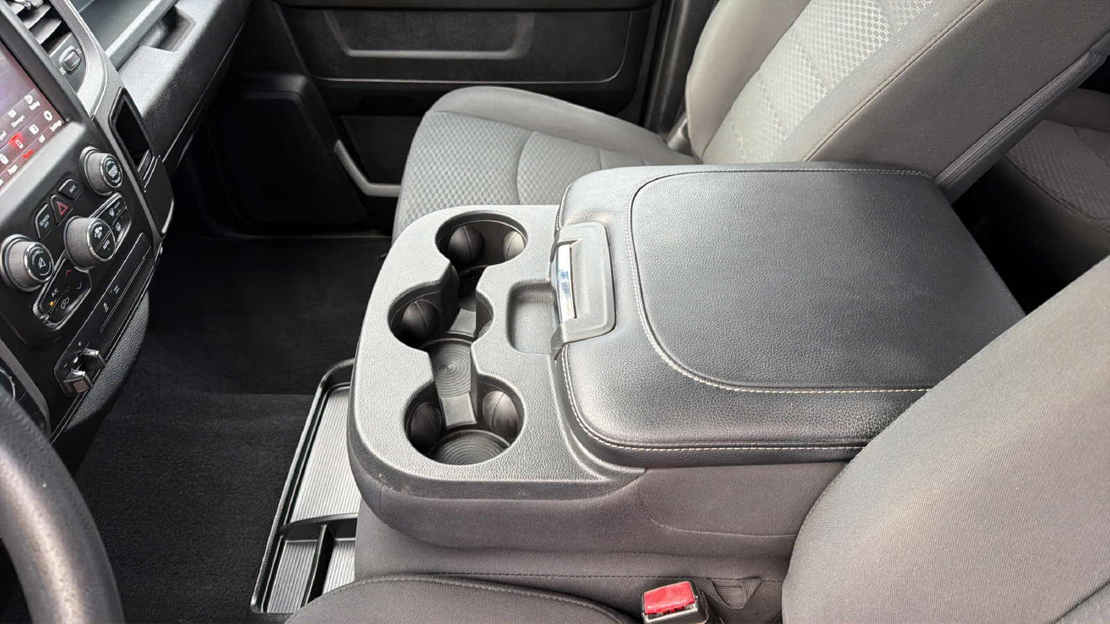 Used 2019 RAM 1500 Express w/ Express Value Package AWD/4WD image 17