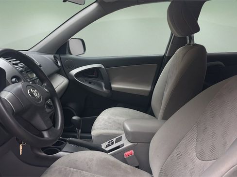 Used 2011 Toyota RAV4 4WD image 15