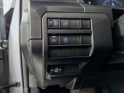 Certified 2025 Toyota Tacoma SR image 10