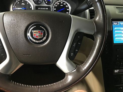 Used 2010 Cadillac Escalade Premium AWD/4WD image 25
