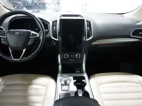 Used 2023 Ford Edge SEL image 15