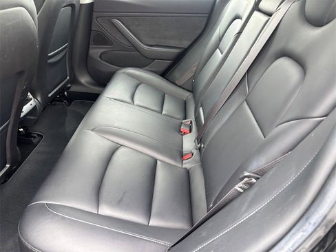 Used 2018 Tesla Model 3 Mid Range image 23