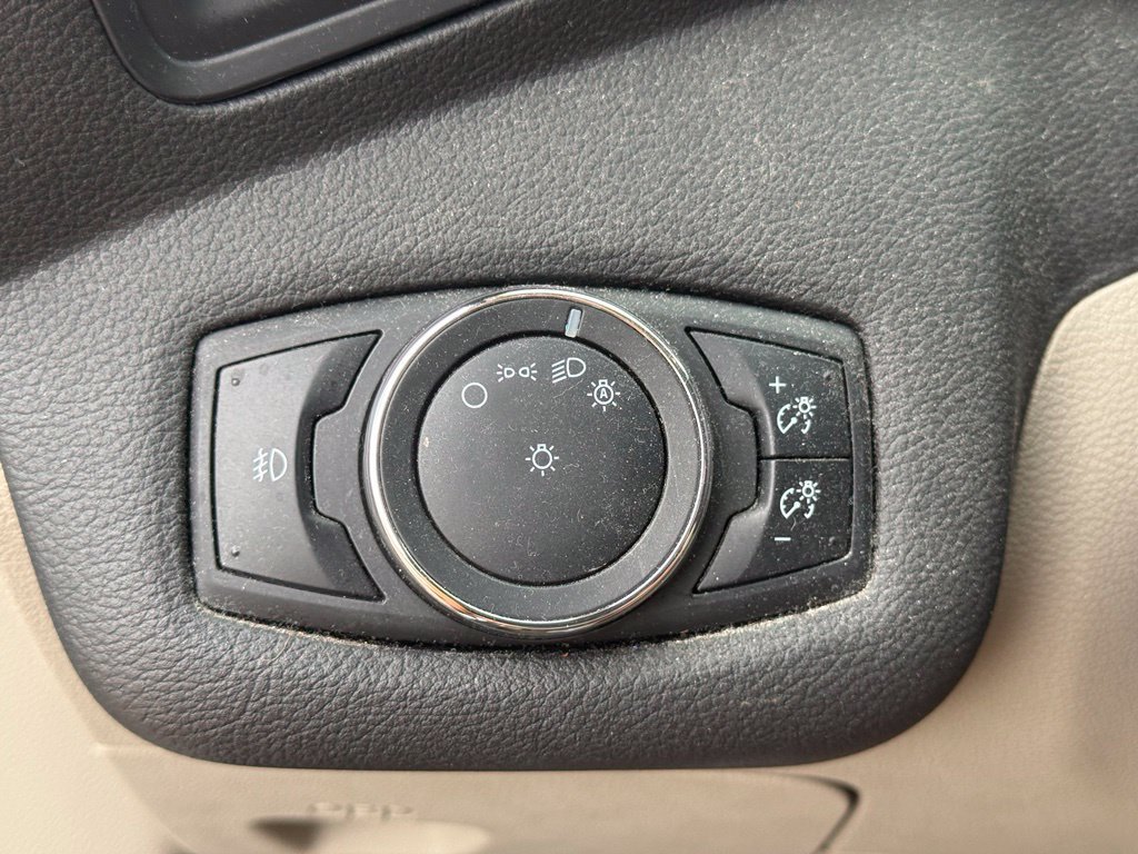 Used 2015 Ford Escape SE FWD image 17