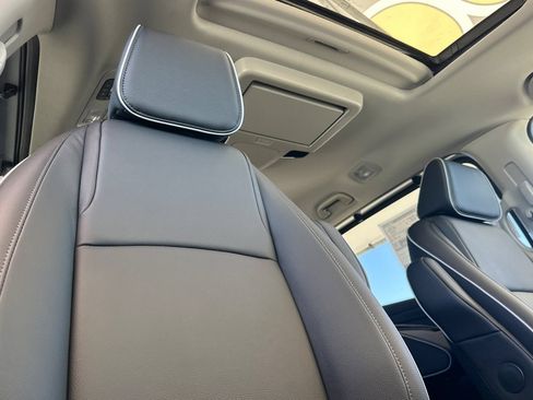 New 2026 Honda Odyssey Touring image 19