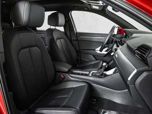 Certified 2023 Audi Q3 2.0T Premium Plus w/ Premium Plus Package image 22