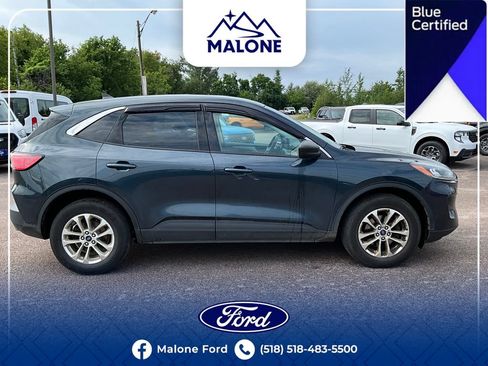 Used 2022 Ford Escape SE w/ Cold Weather Package AWD/4WD image 9