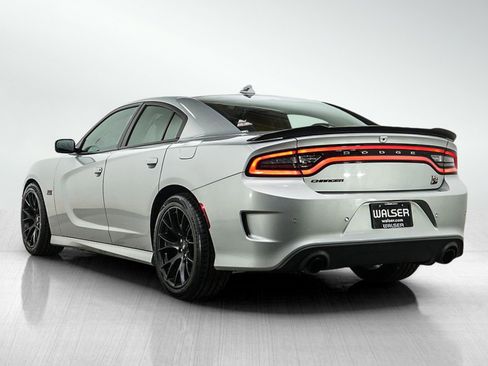 Used 2019 Dodge Charger Scat Pack RWD image 4