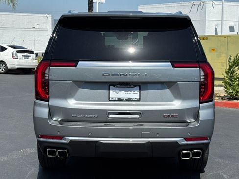 New 2026 GMC Yukon XL Denali w/ Denali Reserve Package AWD/4WD image 15
