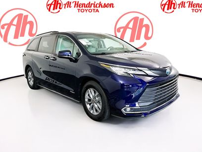 Used 2021 Toyota Sienna XLE
