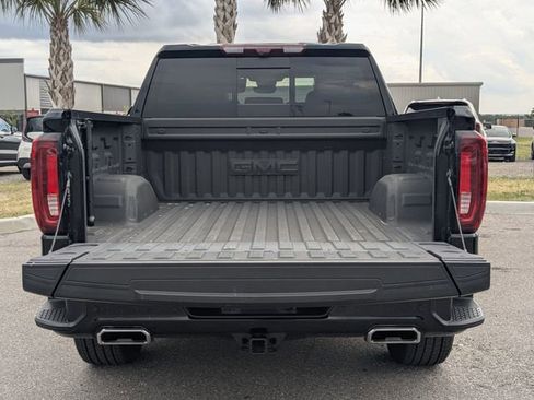 Used 2025 GMC Sierra 1500 Denali w/ Denali Reserve Package AWD/4WD image 16