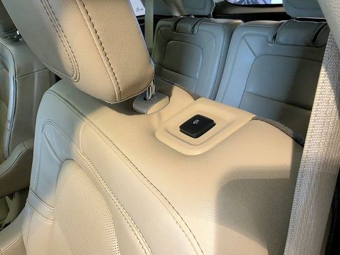 Used 2023 Lincoln Aviator Reserve w/ Equipment Group 201A AWD/4WD image 70