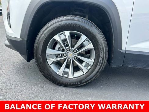 Used 2025 Chevrolet Equinox LT image 9