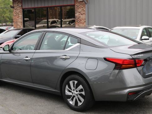 Used 2020 Nissan Altima 2.5 S FWD image 5