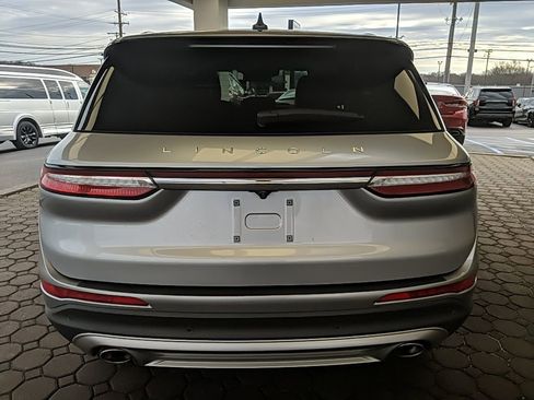 Used 2023 Lincoln Corsair Reserve image 6