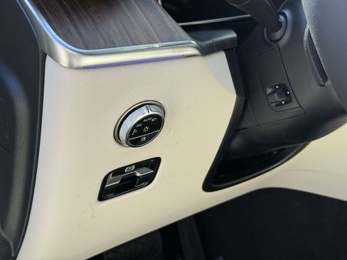 New 2026 Mercedes-Benz GLC 300 4MATIC image 16