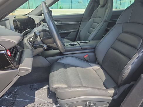 Certified 2025 Porsche Taycan RWD image 5
