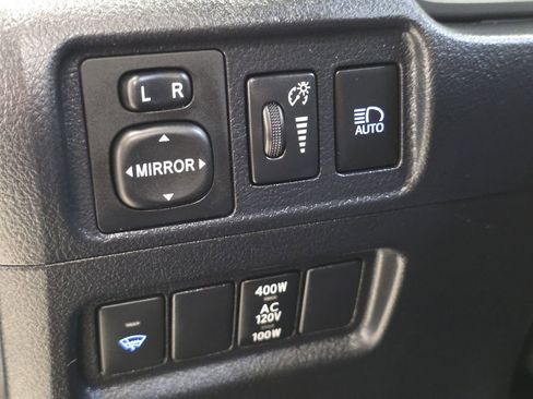 Used 2020 Toyota 4Runner TRD Off-Road Premium w/ Moonroof Package AWD/4WD image 31