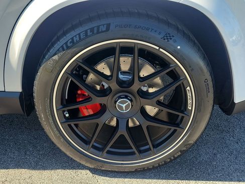 New 2026 Mercedes-Benz GLE 63 AMG S image 11