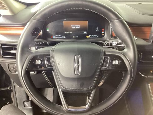 Used 2023 Lincoln Aviator Reserve w/ Equipment Group 201A AWD/4WD image 16