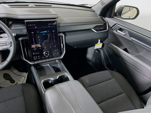 New 2026 GMC Acadia Elevation AWD/4WD image 18