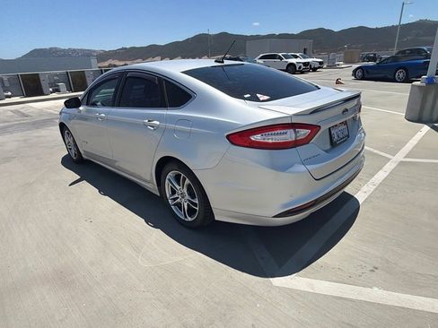 Used 2016 Ford Fusion Titanium FWD image 7