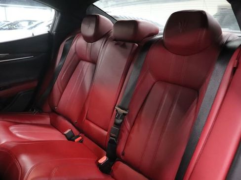 Used 2023 Maserati Ghibli Modena Q4 AWD/4WD image 17