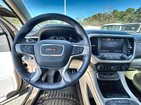 Certified 2023 GMC Acadia Denali w/ Denali Technology Package image 11