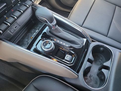 New 2026 GMC Canyon Denali AWD/4WD image 17