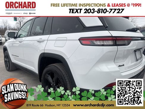 Used 2023 Jeep Grand Cherokee Altitude image 4