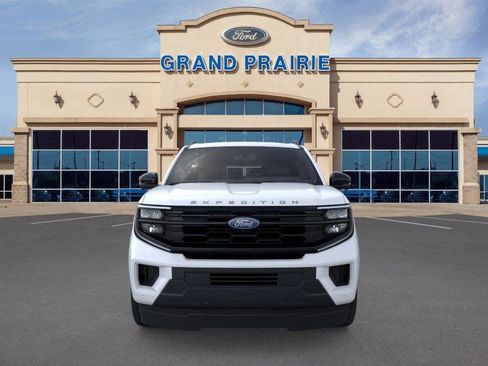 New 2025 Ford Expedition Max Active image 7