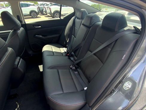 New 2025 Nissan Altima 2.5 SR image 11