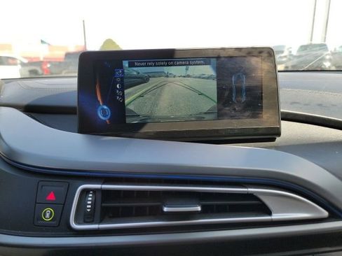 Used 2015 BMW i8 image 15