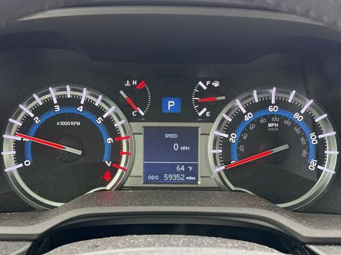 Used 2019 Toyota 4Runner TRD Off-Road Premium image 10