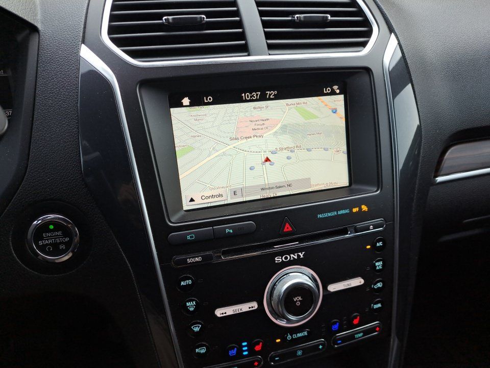 Used 2018 Ford Explorer Limited AWD/4WD image 29