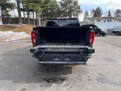 Used 2022 GMC Sierra 1500 Denali w/ Denali Premium Package image 8