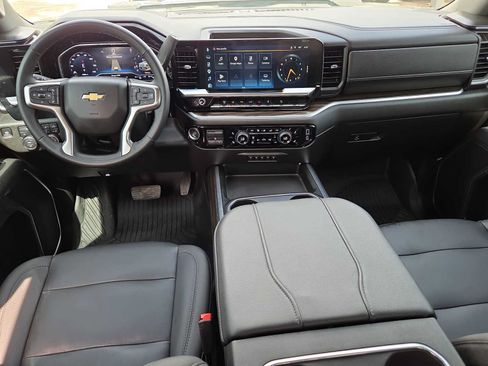 Used 2025 Chevrolet Silverado 2500 LT w/ Texas Edition AWD/4WD image 13