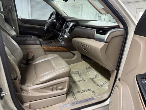 Used 2015 Chevrolet Suburban LTZ AWD/4WD image 38