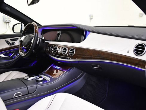 Used 2016 Mercedes-Benz S 550 4MATIC Sedan image 14